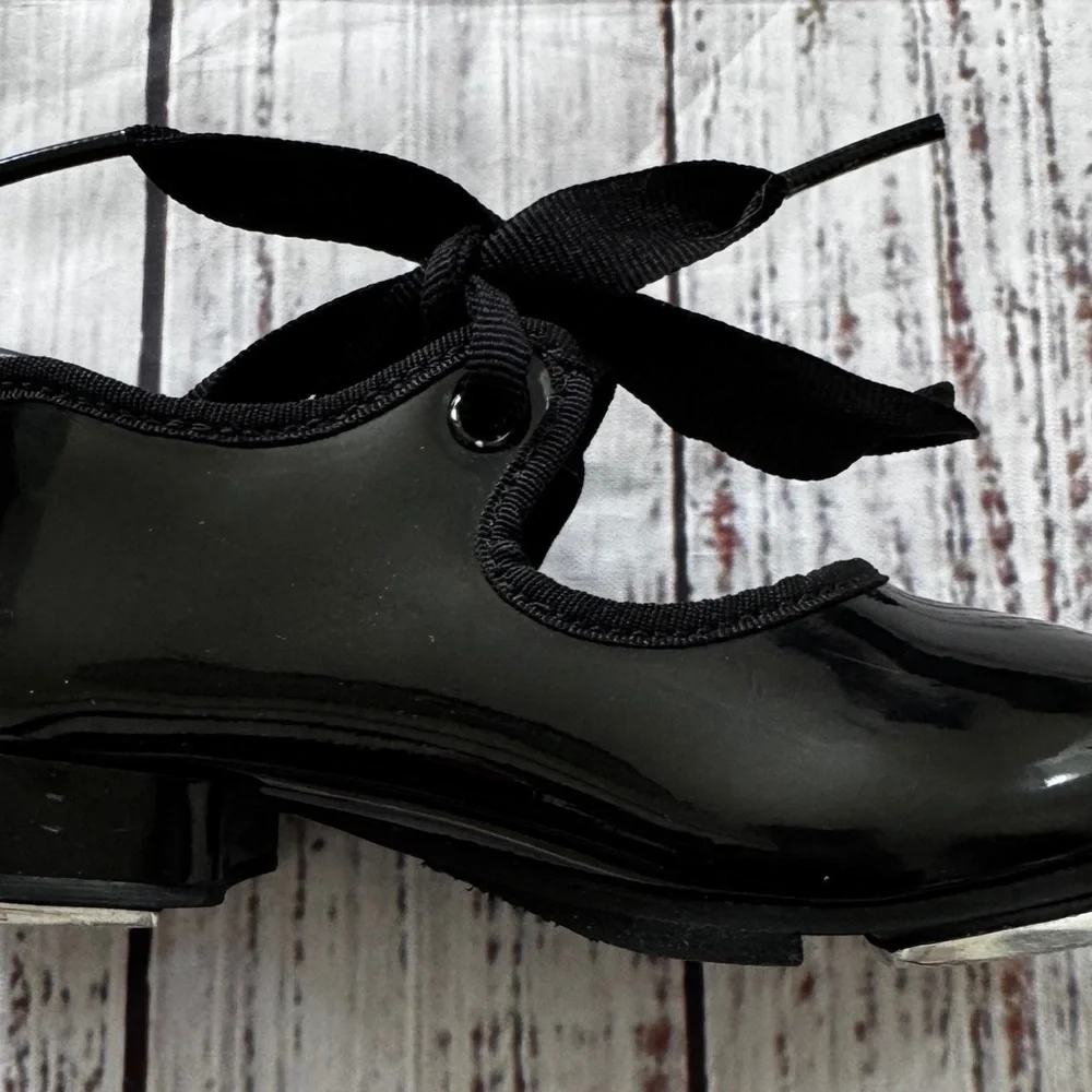 Weissman Black Patent Tap Shoes Size 8.5 Girls Dance Shoes